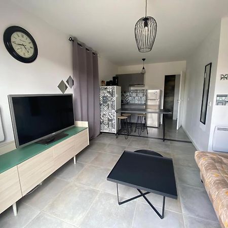 Studio Avec Exterieur Ombrage Saint-Marcel-Les-Valence Exterior photo