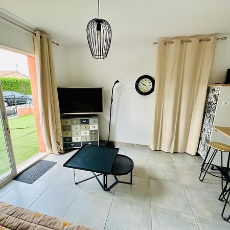 Studio Avec Exterieur Ombrage Saint-Marcel-Les-Valence Exterior photo
